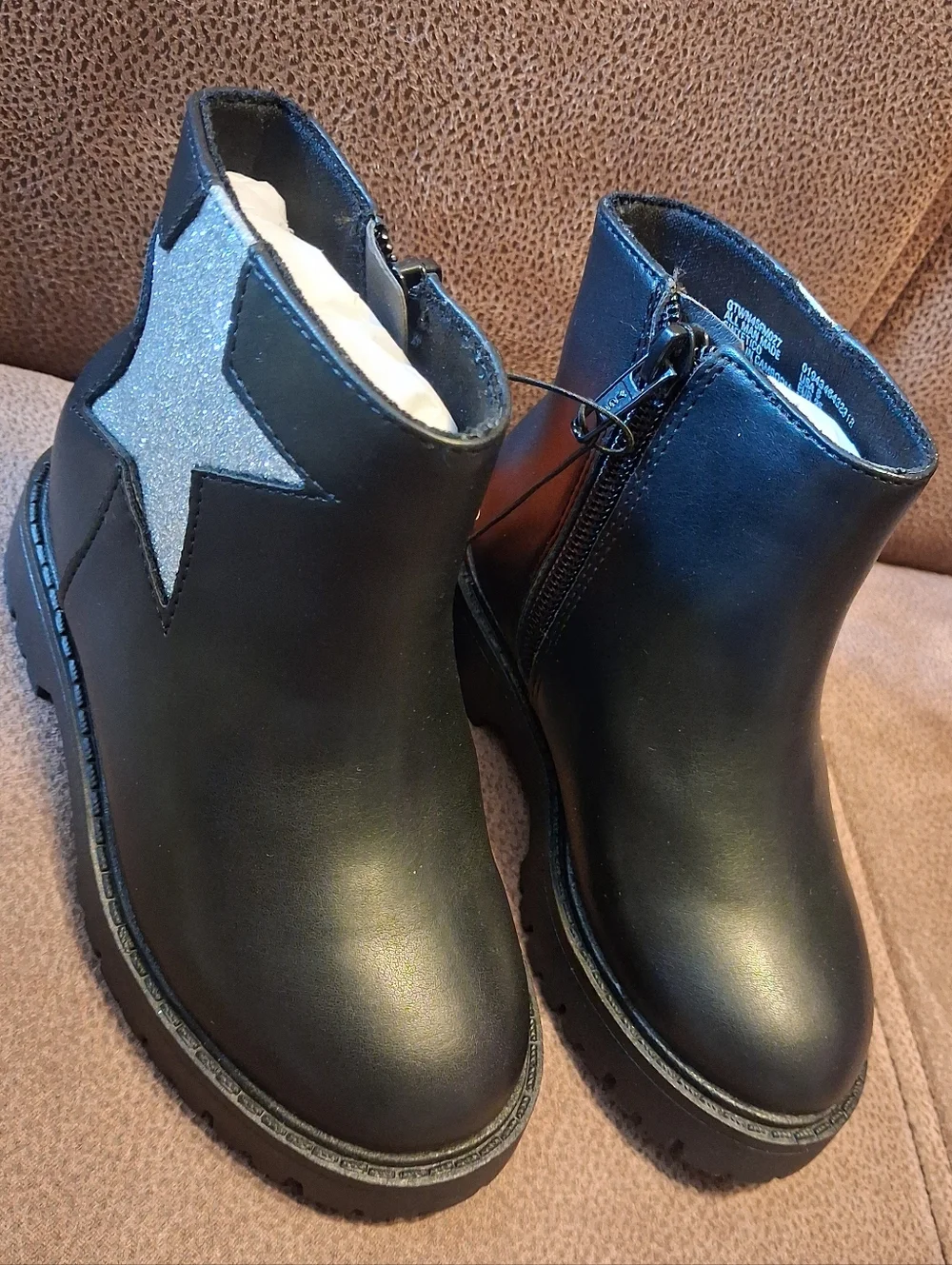 Wonder Nation Kids' Black Chelsea Combat Boots with Silver Glitter Star Size 8